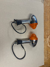 Triumph Bonneville CARB/EFI Front turn signals - T2702012-T2702011 USED