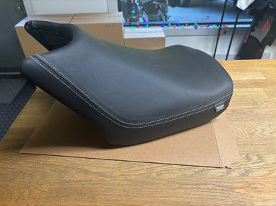 Triumph Explorer & Explorer XC Heated Rider Seat - T2308140