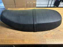 Triumph Thunderbird Seat Assembly - T2301733